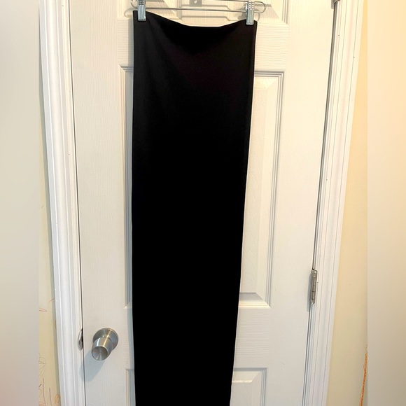 Babaton Dresses & Skirts - Babaton Elegant Black Maxi Skirt